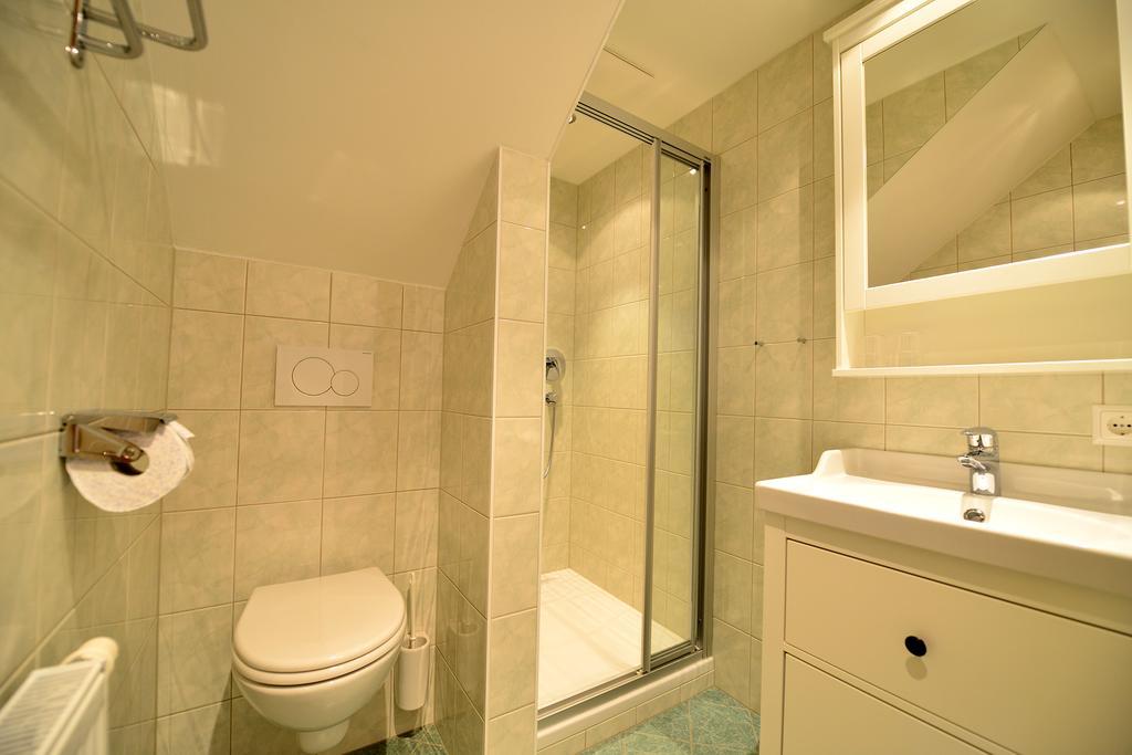 Haus Kalt Apartment Weissensee Bagian luar foto