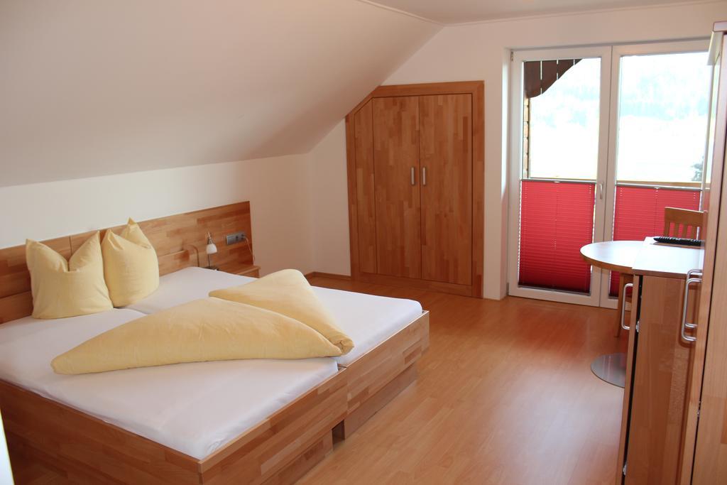 Haus Kalt Apartment Weissensee Bagian luar foto
