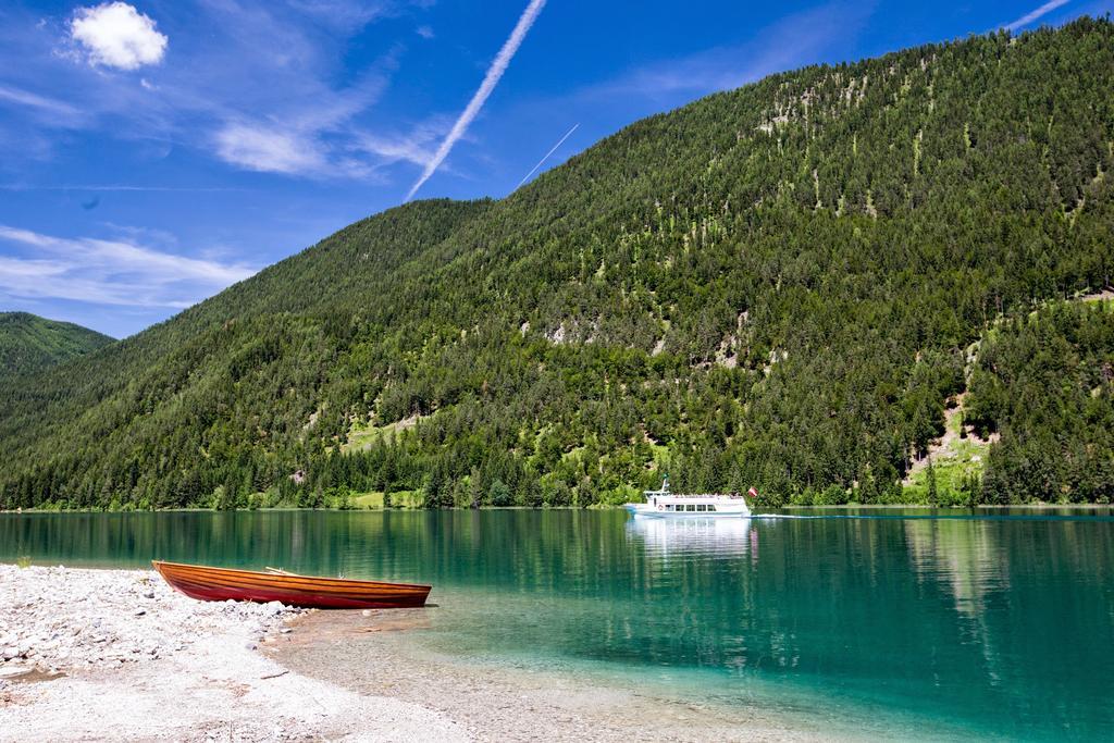 Haus Kalt Apartment Weissensee Bagian luar foto